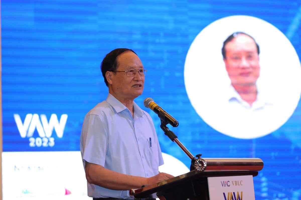 Ông Dương Văn Cận, Phó chủ tịch VACC cho rằng, nhiều nhà thầu xây dựng đang gặp bất lợi liên quan đến giá hợp đồng trọn gói.