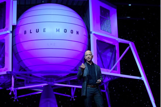 Công ty vũ trụ của tỷ phú Bezos được NASA ‘chọn mặt gửi vàng’ ảnh 1