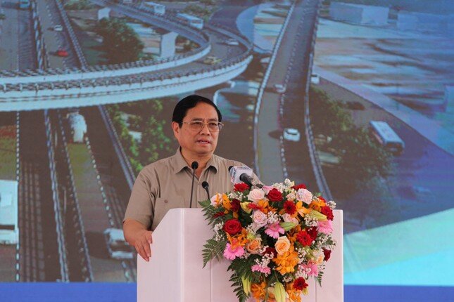 Thủ tướng phát lệnh khởi công đồng loạt 3 dự án giao thông trọng điểm quốc gia ảnh 3