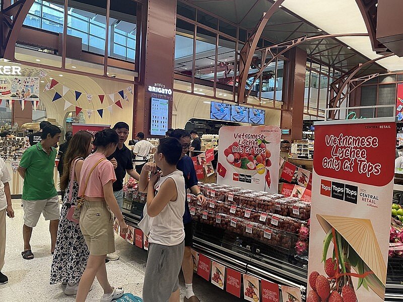 5-Vải thiều Việt Nam hút khách tại siêu thị Thái Lan 