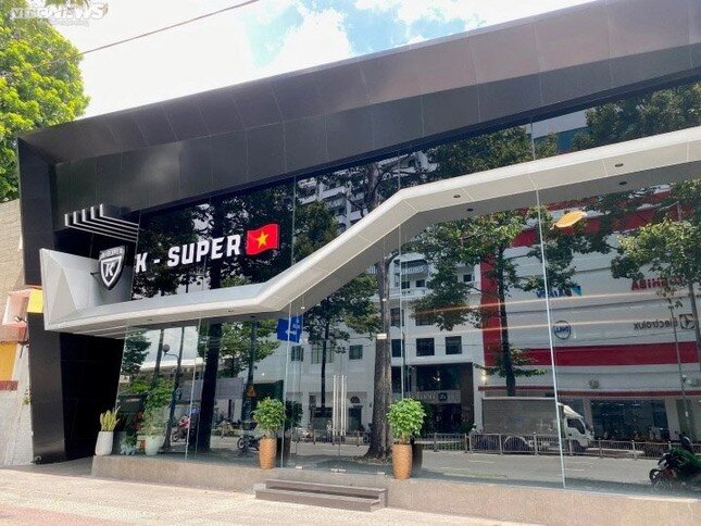 Vụ Phan Công Khanh: Siêu xe chuyển đi, showroom K-Super cho thuê 700 triệu đồng/tháng ảnh 1