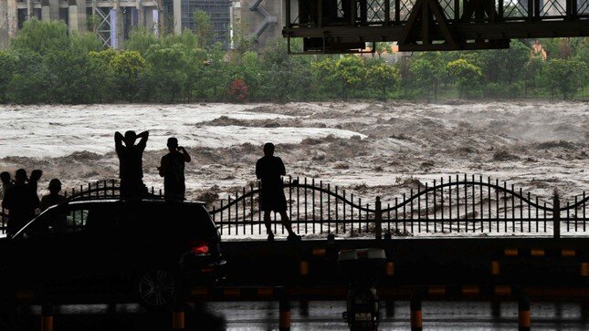 Bắc Kinh và vùng lân cận ngập lụt vì mưa lớn, ít nhất 20 người thiệt mạng ảnh 10