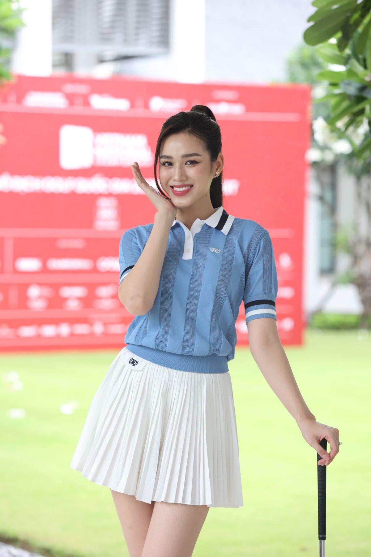 Hoa hậu Đỗ Thị Hà, Thanh Thủy đọ sắc rạng rỡ với trang phục golf ảnh 9