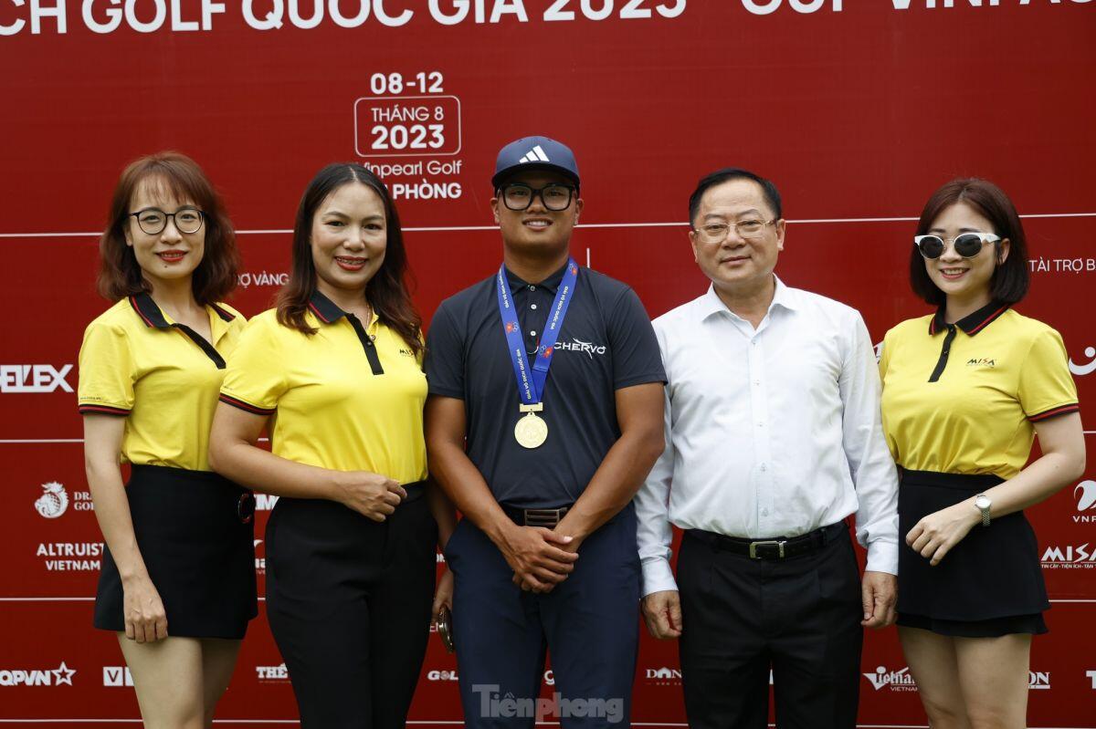 Nhà vô địch Nguyễn Nhất Long: Những nỗ lực được đền đáp, thật vui khi cầm chiếc Cúp trên tay ảnh 18