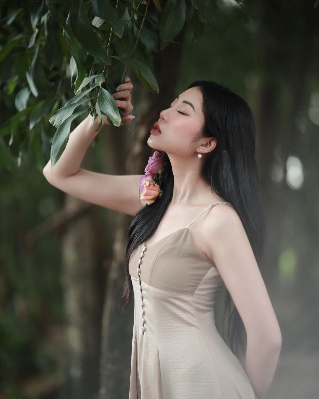 Nhan sắc đời thường của cô gái Việt kiều đăng quang Hoa hậu Trái Đất Việt Nam ảnh 10