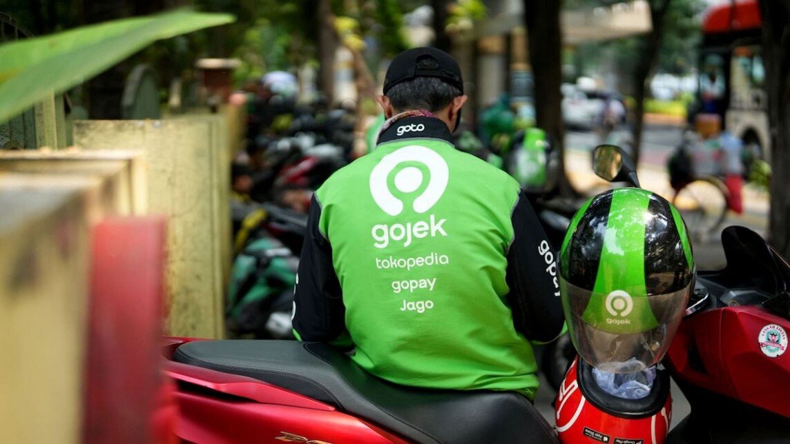 Ngừng “đốt tiền”, công ty mẹ Gojek lần đầu tiên báo lãi 