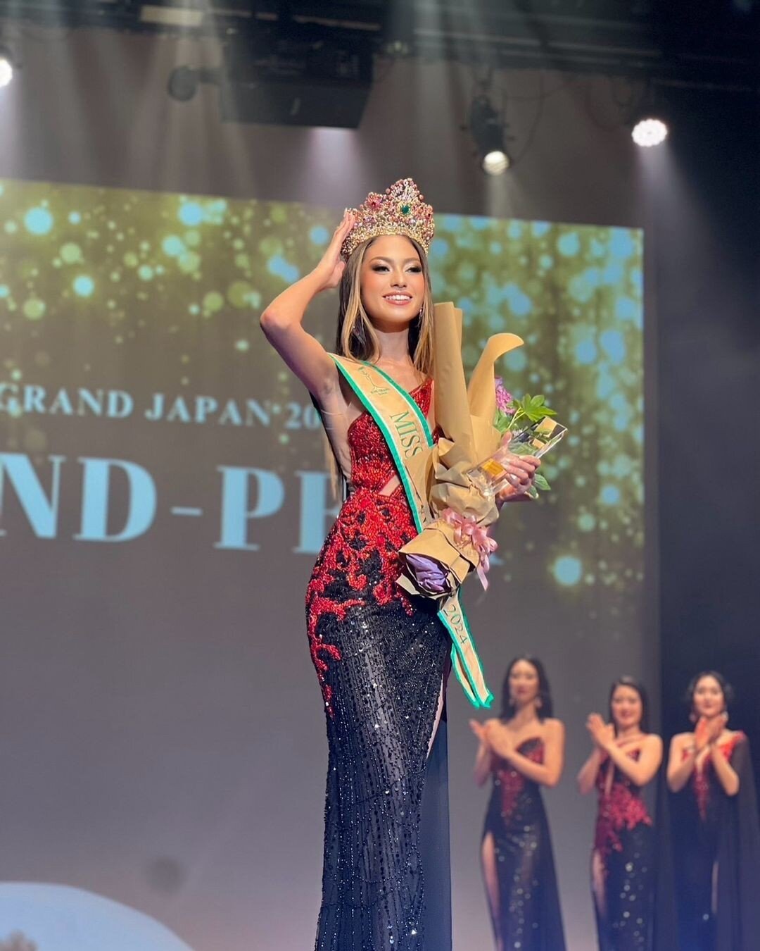 Người đẹp lai đăng quang Hoa hậu Hòa bình Nhật Bản 2024 ảnh 1